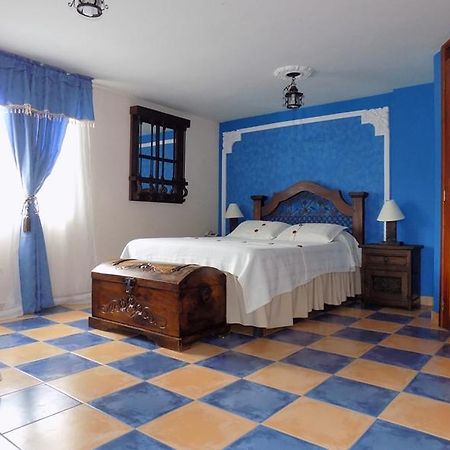 Hotel Casa Colonial Санта Роса де Кабал Екстериор снимка