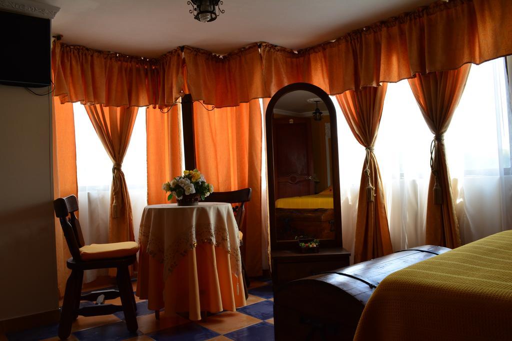 Hotel Casa Colonial Санта Роса де Кабал Екстериор снимка