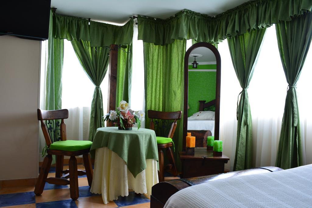 Hotel Casa Colonial Санта Роса де Кабал Стая снимка
