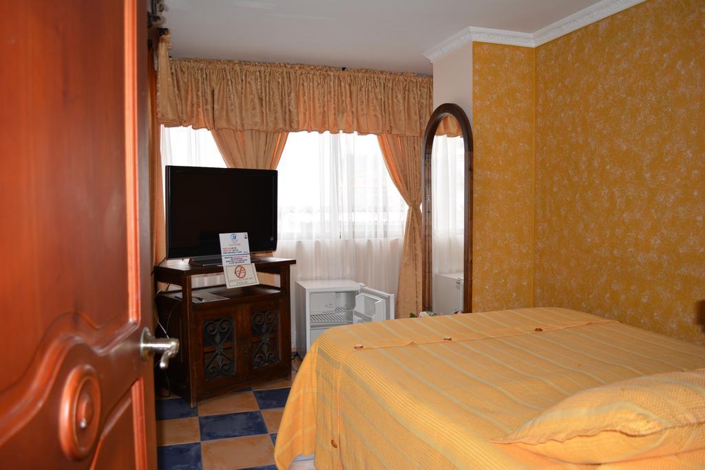 Hotel Casa Colonial Санта Роса де Кабал Стая снимка