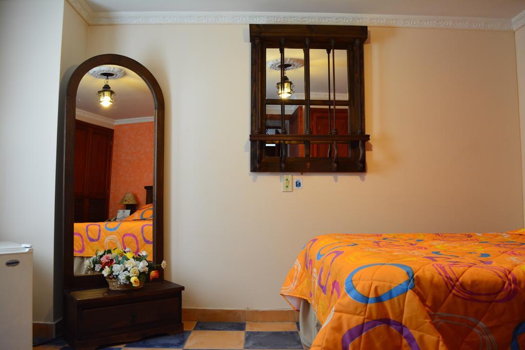 Hotel Casa Colonial Санта Роса де Кабал Стая снимка