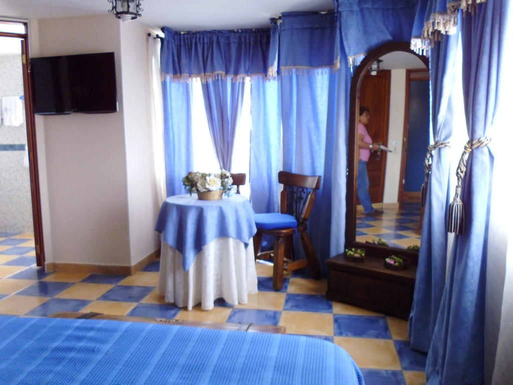 Hotel Casa Colonial Санта Роса де Кабал Екстериор снимка