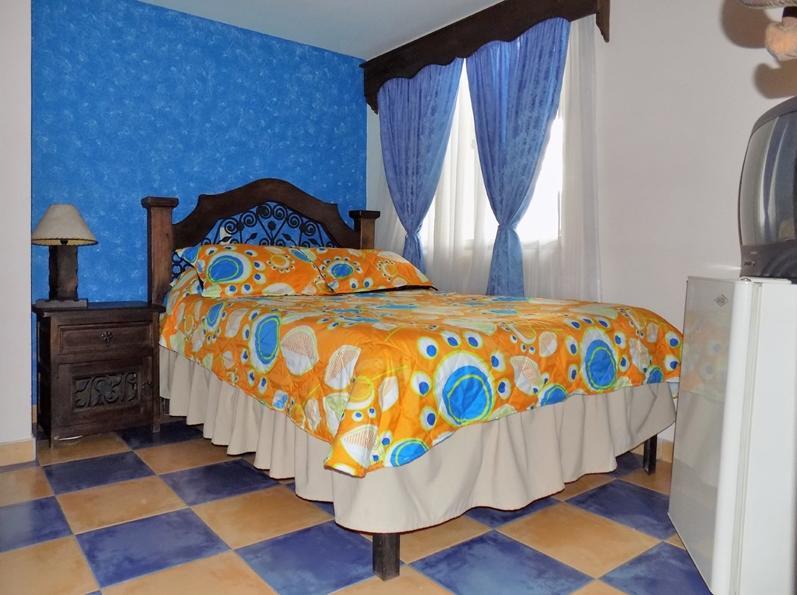 Hotel Casa Colonial Санта Роса де Кабал Екстериор снимка