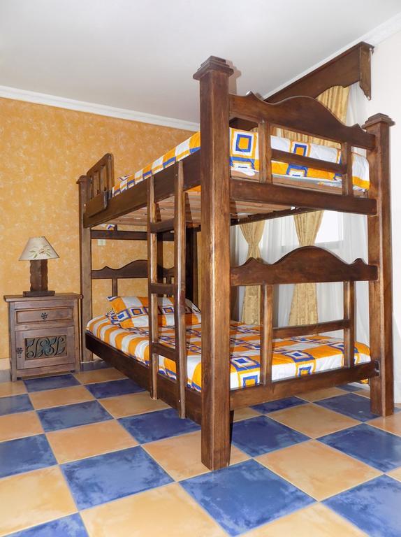 Hotel Casa Colonial Санта Роса де Кабал Екстериор снимка