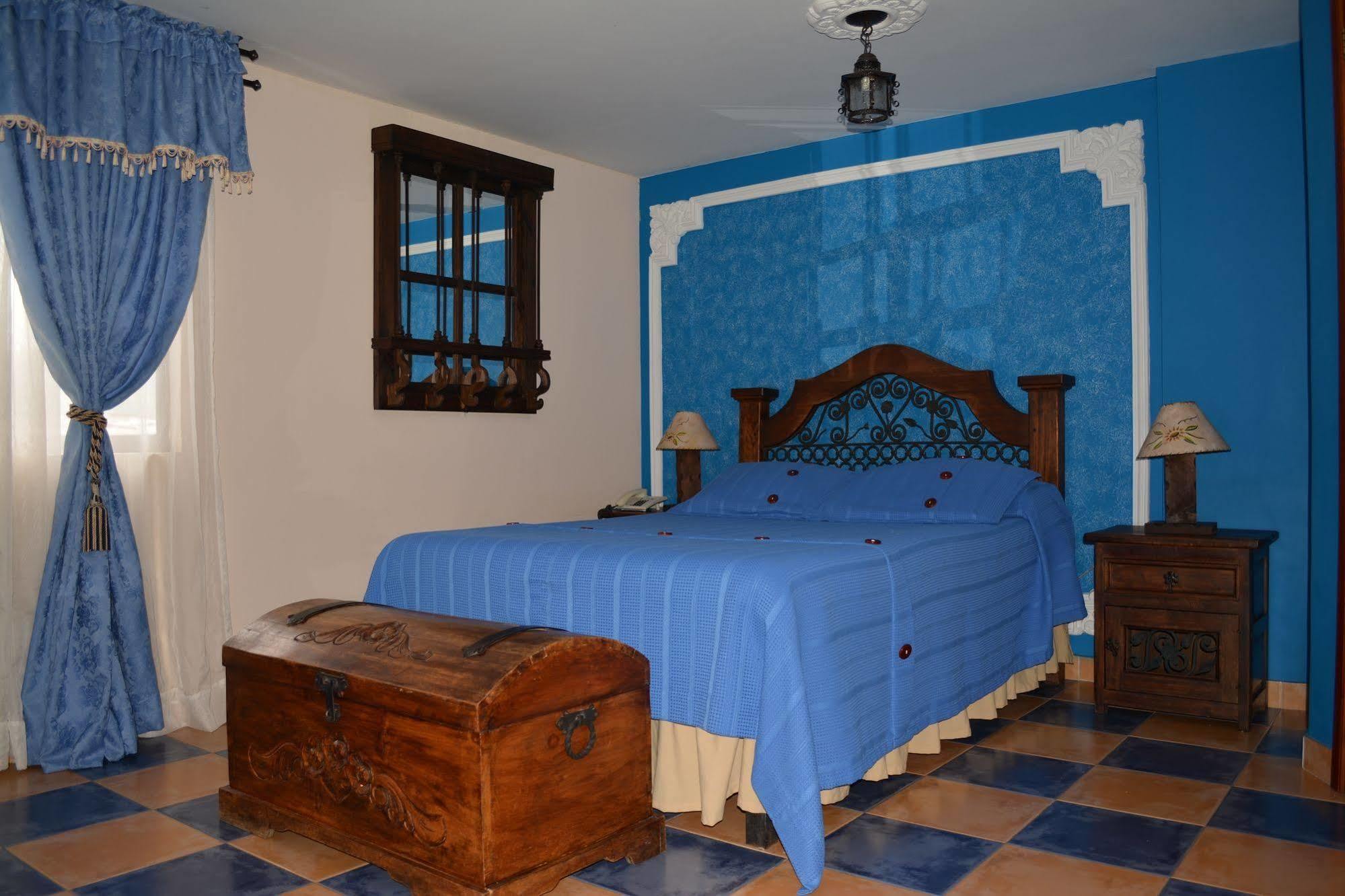 Hotel Casa Colonial Санта Роса де Кабал Екстериор снимка